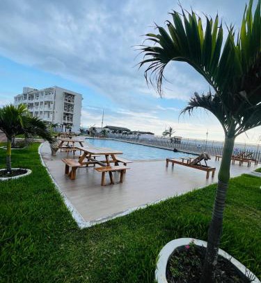 El Arenal Apartment | Vista al Mar - Parqueo - Piscina - Salida al Mar