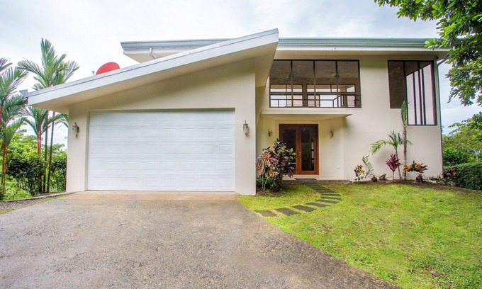 Parrita House | Vista Pacifica - Breathtaking Views and Peaceful Atmosphere Amazing Views & WiFi