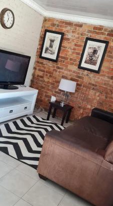 Taung Station House | Vista Ree Guesthouse