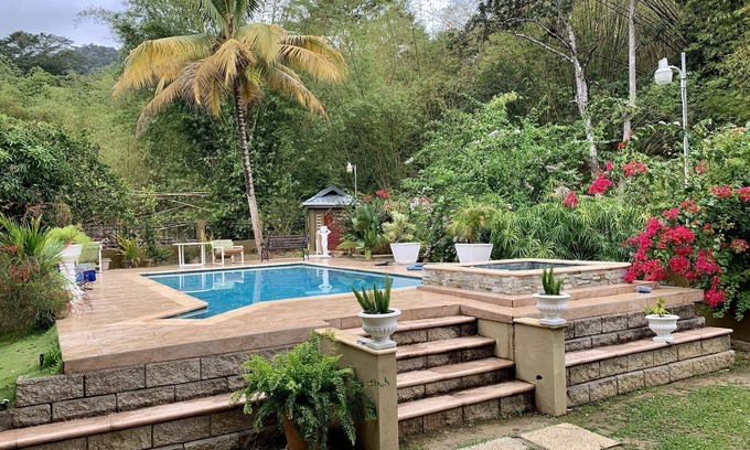 Maracas Apartment | Vista Stays.Garden View