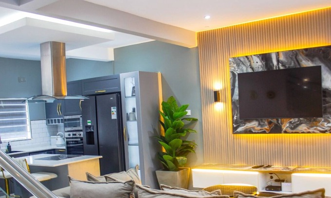 Lusaka Apartment | Vistoria Luxury AptnUnmatched Luxury, Masterpiece Living
