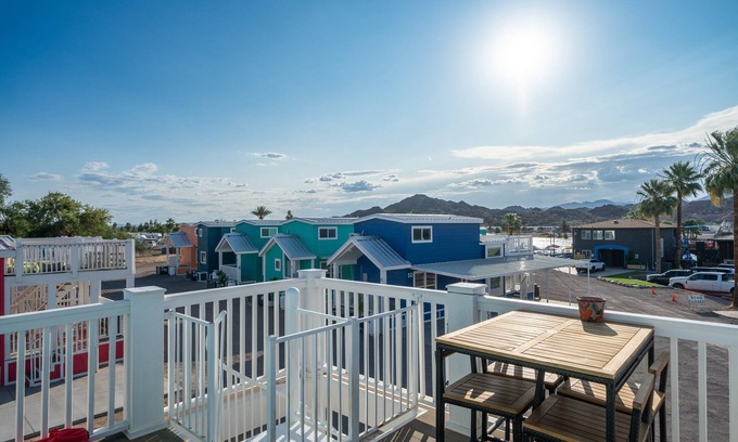 Parker Strip House | Viva La Vida! Roadrunner Resort