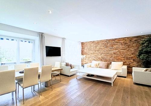 Cannes City Centre Apartment | Viva Riviera 3 bedrooms Natural Loft