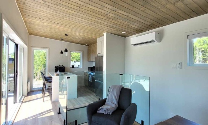 Adstock Ski Chalet | Vivez l'expérience de la vie à la montagne dans notre chaleureux chalet!n