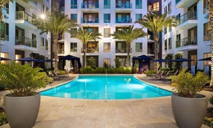 Grantville Apartment | Vora Mission Valley East: Modern 1BR in Trendy San Diego