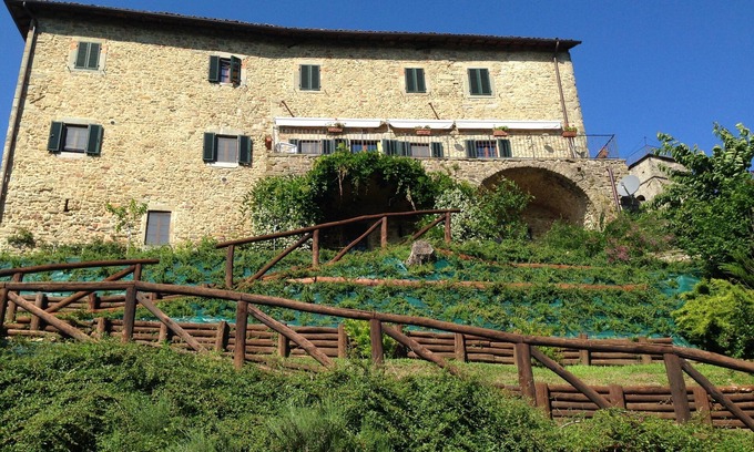 Mologno Villa | Voted Best Vacation Rental in Tuscany