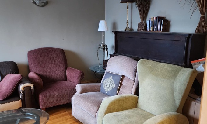 Pointe-aux-Trembles House | Vrbo Property
