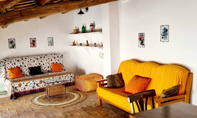 Llagostera House | Vrbo Property