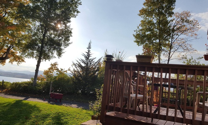 Moriah Center Cottage | VT VACATION PARADISE - Lake Champlain Perfect 4 LG GROUPS/3 cottages Available!