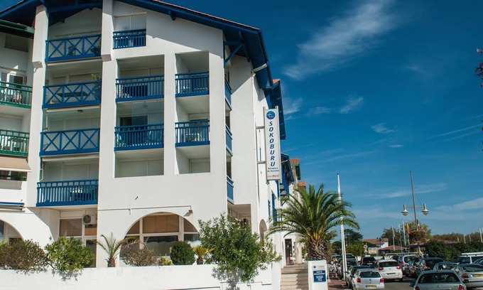 Hendaye Condo | Vue sur le Port | Studio Cabine à 50m de la Plage