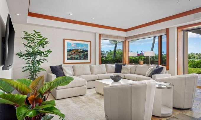Kaupulehu House | Waiulu Villa 119A – Bright & Updated | Includes Onsite Staff & Daily Housekeeping