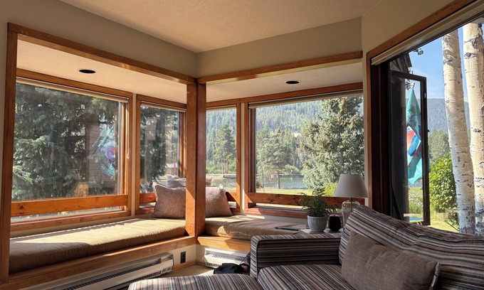 Lakeside Village Condo | Wake up next to the peaceful waters of Keystone Lake 2BR/2BA Private Patio.