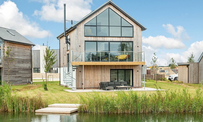 Holworth House | Wakeling Island 11 (WI11), Silverlake, Dorset