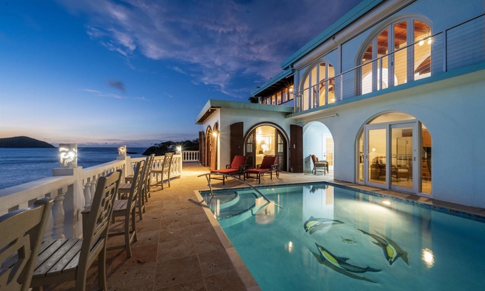 Tropaco Point Villa | Walk to beach & dining! Sleeps 17, large pool!