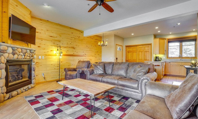Grand Lake Condo | Walk to Main Street: Grand Lake Condo w/Gas Grill