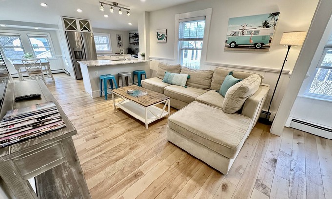 Manchester-by-the-Sea House | Walk to town/beach/pickleball courts; cozy & clean