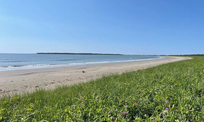 St. Peters House | Walking distance to the ocean and all amenities!