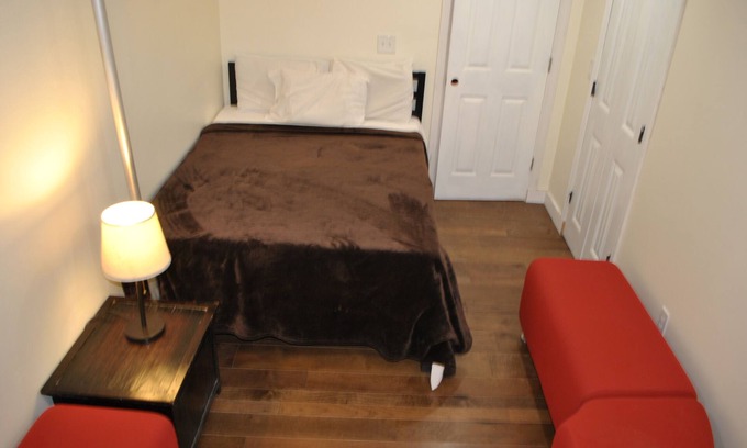 Weequahic House | WALKOUT BASEMENT NEAR downtown Littleton Ave NEWARK NJ