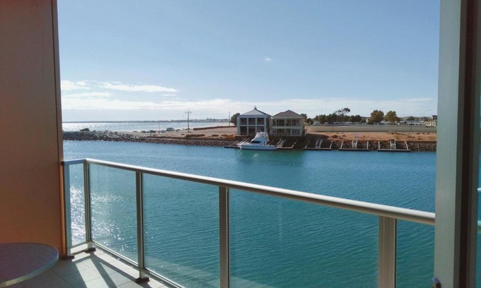 Wallaroo Apartment | Wallaroo Marina Executive Apartments