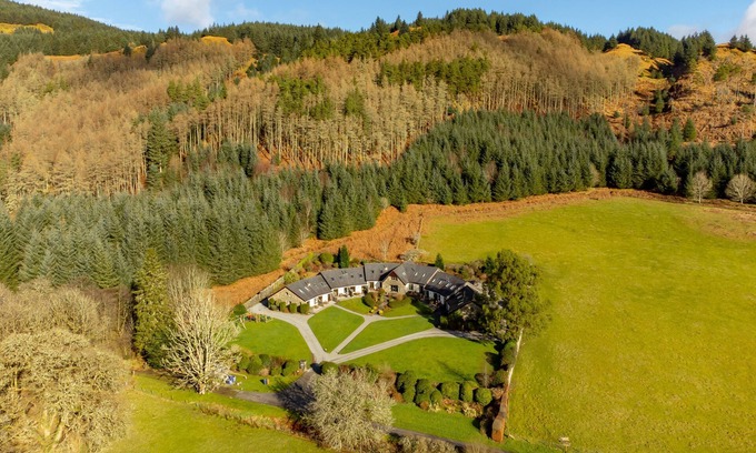 Slate Islands Cottage | Walled Garden Mews 8 - a mews cottage that sleeps 6 guests in 2 bedrooms