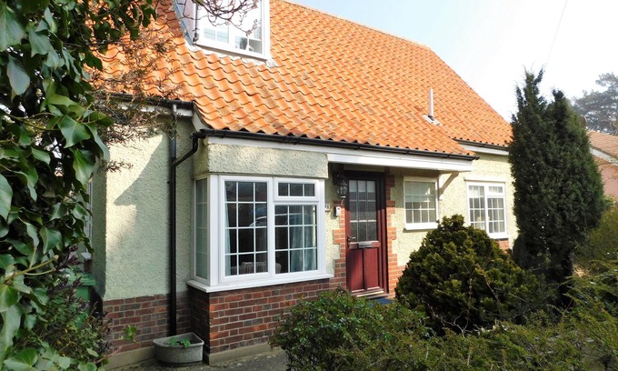 East Runton Cottage | Walma has become a firm favourite with holidaymakers , a perfect retreat for family and friends.