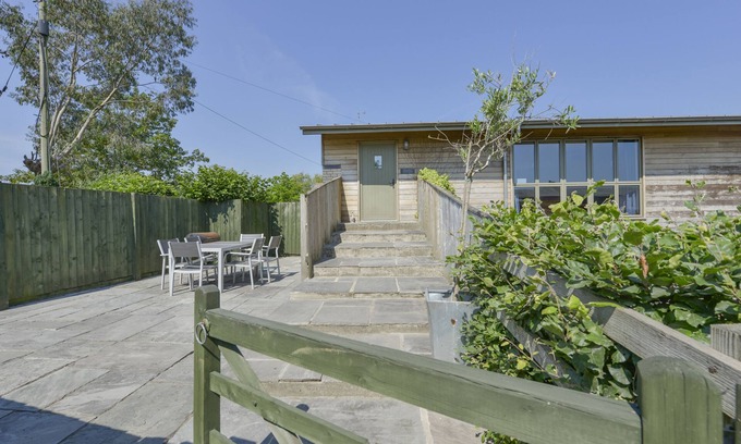 Teigngrace Cottage | Walnut Cottage