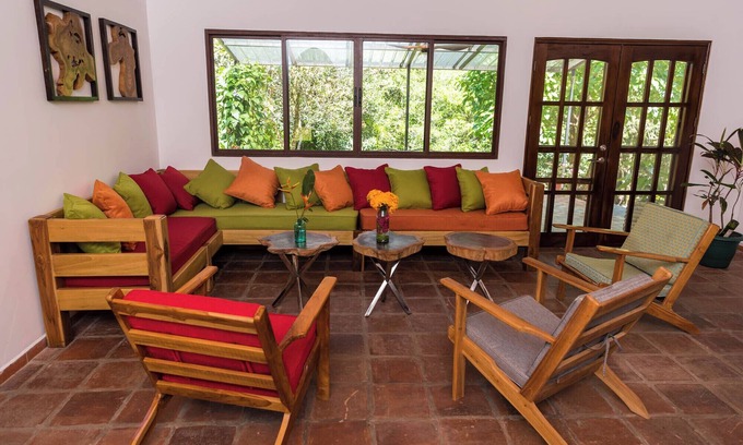 Hato Viejo House | Wanakaset 2 bedrooms riverfront house w/Private Garden & Shared Pool, 4 pax