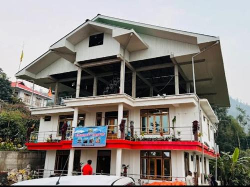 Rishop House | Wanderlust Homestay By StayApart