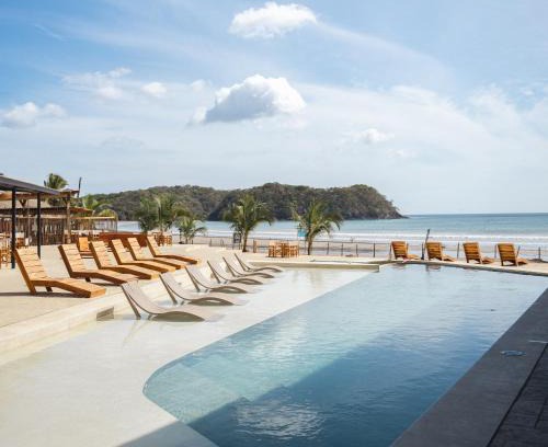 Las Escobas del Venado Hotel | Wao Beach Venao