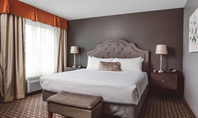 Zion House | Warm, Laid-Back Hotel w/Firepits, Puzzles, Gym & Pet-friendly, Outdoor Spaces