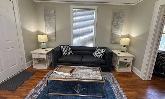 Hickory Apartment | Washer, Dryer, Desk, Smart TV, Blackout Shades, Fully Stocked Kitchen Cookware