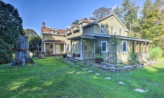Hollowville House | Waterfalls and Trails at 'The Mills At Green Hole'