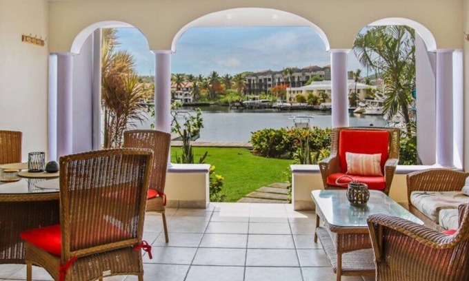 Rodney Bay House | Waterfront 2-bed townhouse - Harbour 17