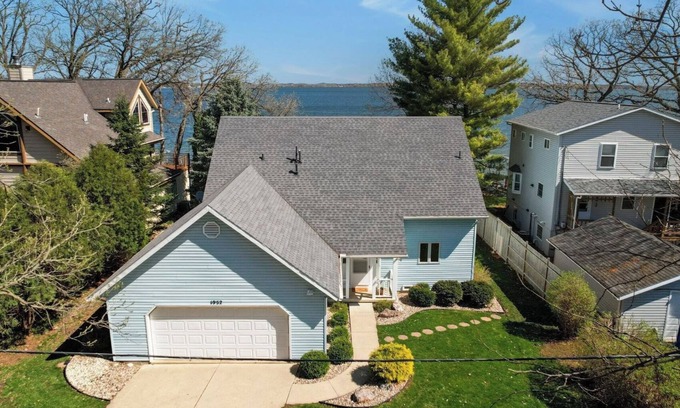 Stoughton House | Waterfront 3-Bedroom Home with Modern Amenities