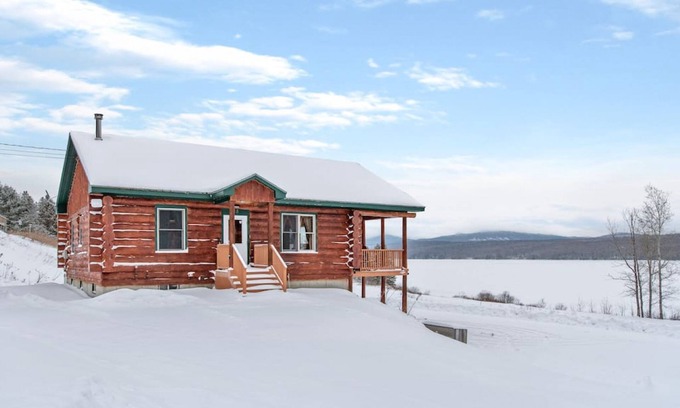Pittsburg Apartment | Waterfront 3BR Close ATV Access Trails