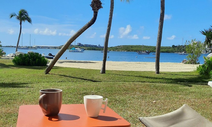 Nettle Bay Apartment | Waterfront apartment sxm
