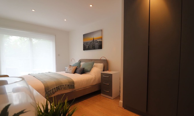 Leamington Spa Apartment | Waterfront Apartment
