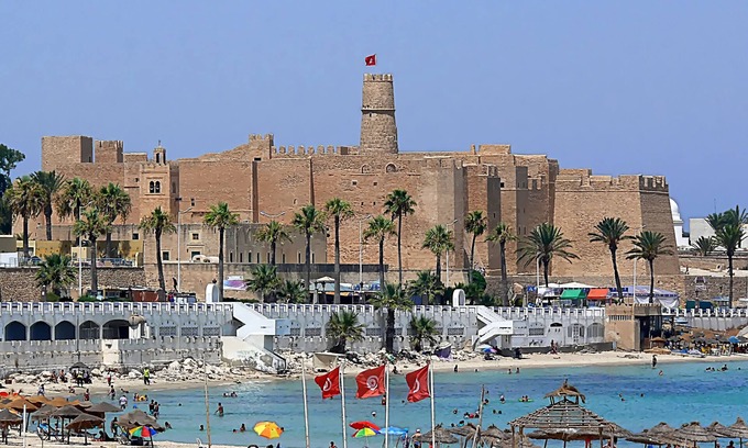 Monastir Apartment | Waterfront apartment in Monastir marina