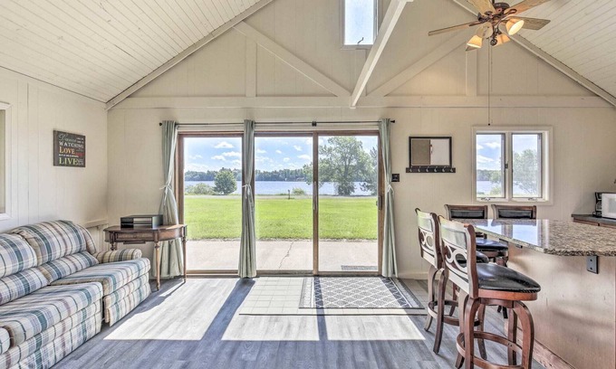 Butternut Cabin | Waterfront Butternut Lake Getaway - With Dock!