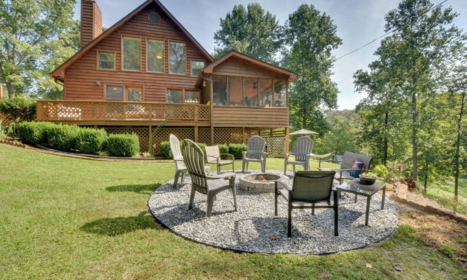 Wiley Cottage | Waterfront ‘CasAbella Cottage’ w/Kayaks & Fishing