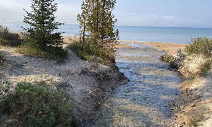 Menonaqua Beach Condo | Waterfront Condo On Little Traverse Bay. Beaches, Tennis,Near Golf And Ski