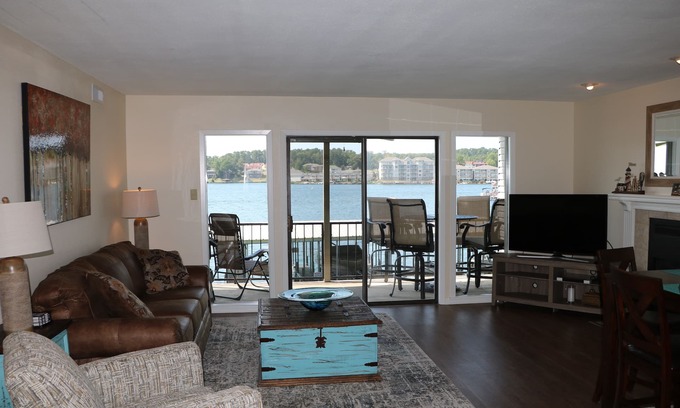 Lake Hamilton Condo | Waterfront Condo, Great Views, and Great Location.