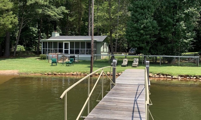 Chapin Cottage | Waterfront Cottage on Lake Murray in Chapin, SC