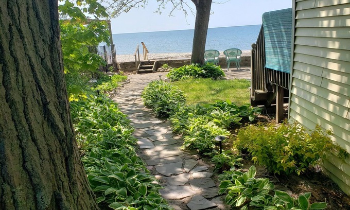 Angola on the Lake Cottage | Waterfront cottage on the shores of Lake Erie. Beautiful lake front views!