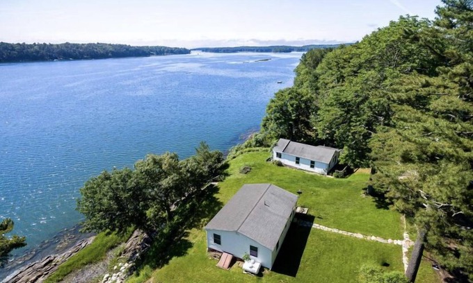 Brunswick Cottage | Waterfront Cottage