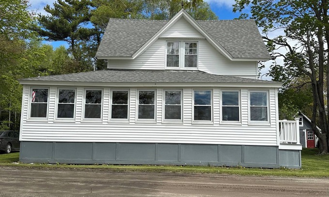 Phippsburg House | Waterfront cottage with views of 2 lighthouses that's close to Popham Beach