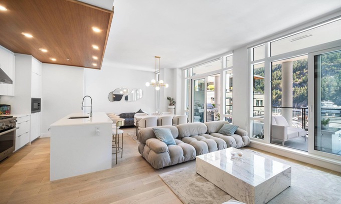 Horseshoe Bay Apartment | Waterfront Cozy 2 Bed 2 Bath Apartment