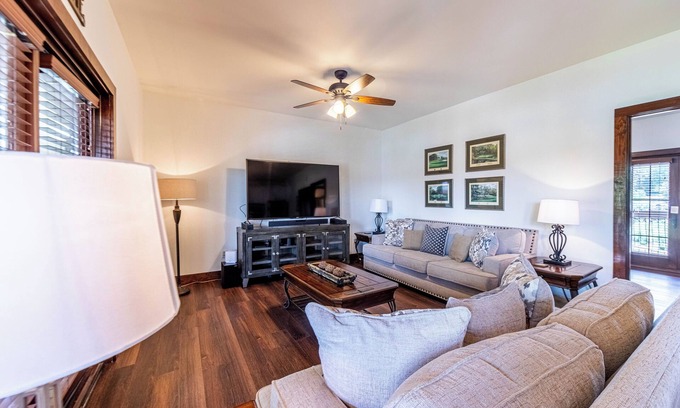Lake Oconee House | Waterfront Cuscowilla 1 Bedroom