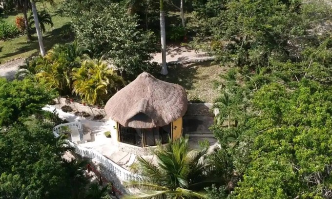 Bacalar House | WATERFRONT- DOG friendly Palapa with-private patio