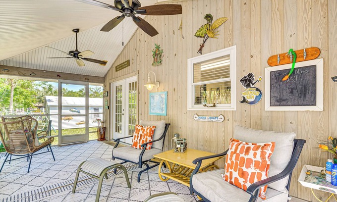 Weeki Wachee Gardens House | Waterfront Florida Abode w/Deck, Grill & Fire Pit